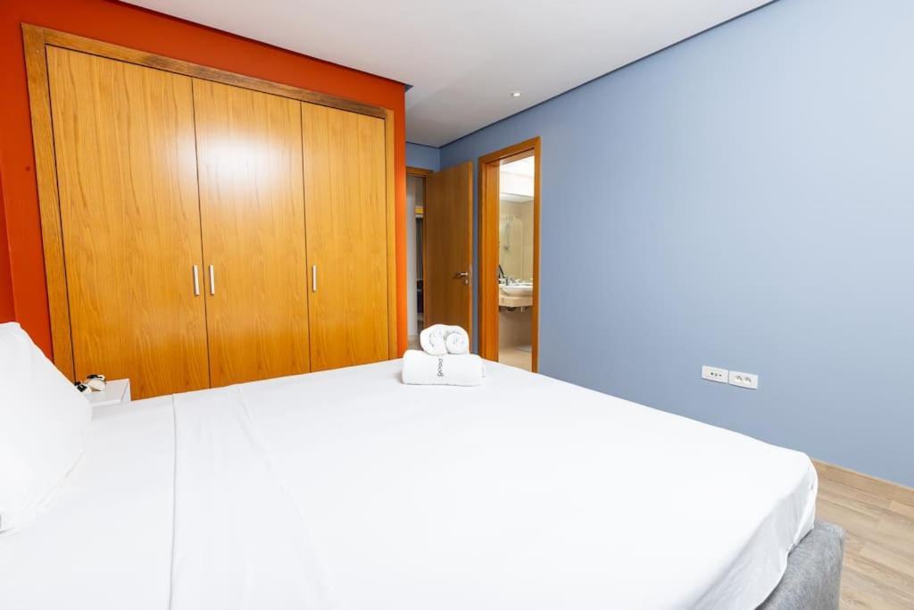 Modern 2Br Retreat In Marina Sale Luxury Living Apartment Hajja Exterior photo